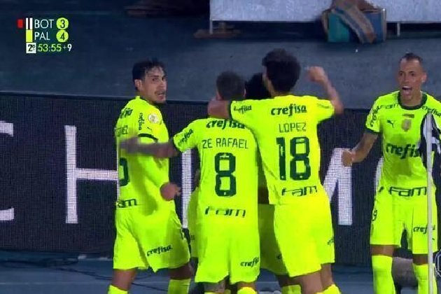 Palmeiras atropela São Paulo, vira confronto e leva título