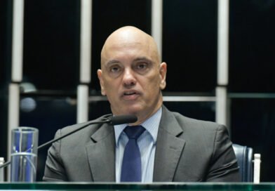 Política : Moraes vai ao Senado de última hora, defende regulamentação das redes sociai
