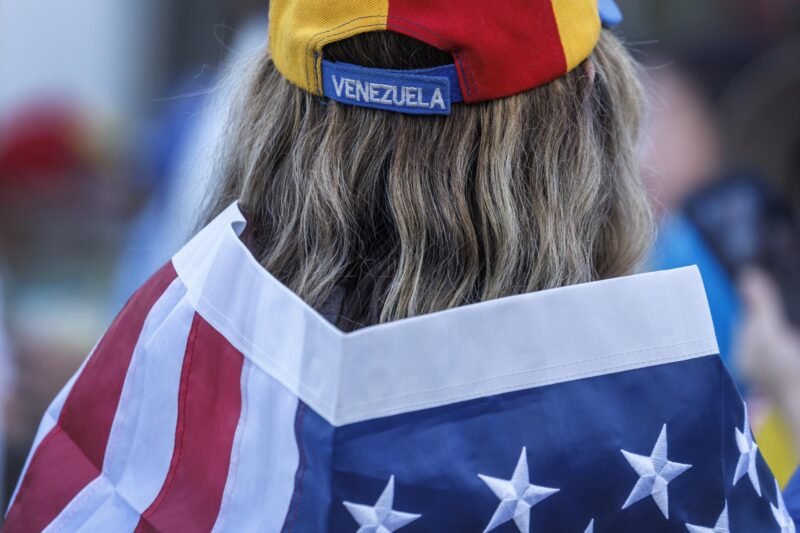 CIA planeja estabelecer bases na Venezuela, diz emissora