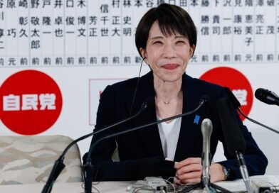 Primeira-ministra do Japão se consolida com vitória histórica