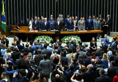 CPMI do INSS avança e relator pede quebra de sigilo de Lulinha