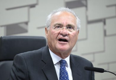 Calheiros acusa Centrão de pressionar TCU contra fiscalização do caso Master