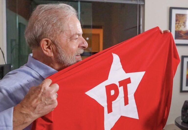 Resolução vira manifesto revestido de defesa da democracia