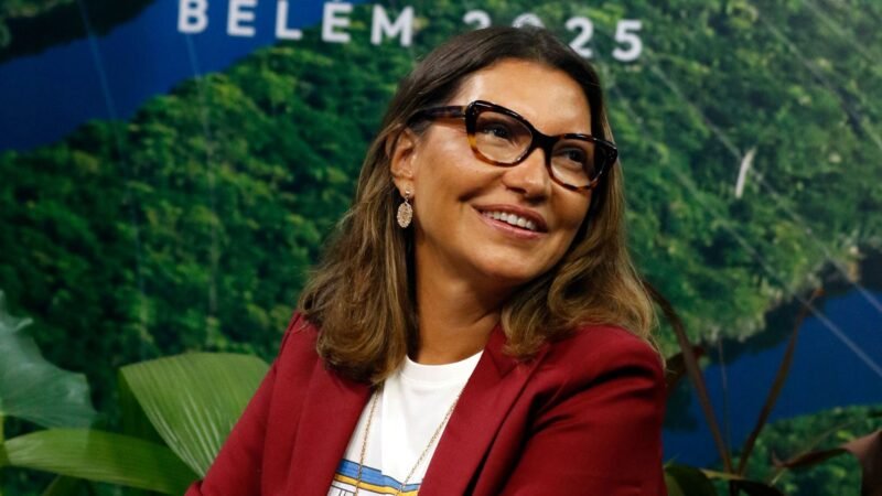 Janja vai desfilar em escola de samba que homenageia Lula