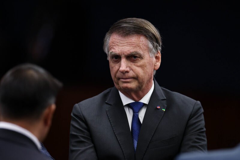 STM dá 10 dias para Bolsonaro apresentar defesa