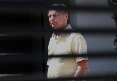 MPM ingressa com pedido de perda de patente de Bolsonaro