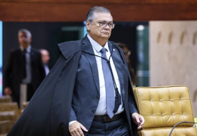 STF valida pena maior por crimes contra chefes dos Poderes