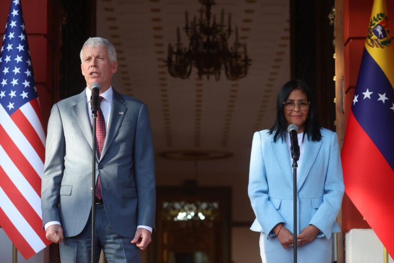 EUA e Venezuela fecham acordo energético “histórico”